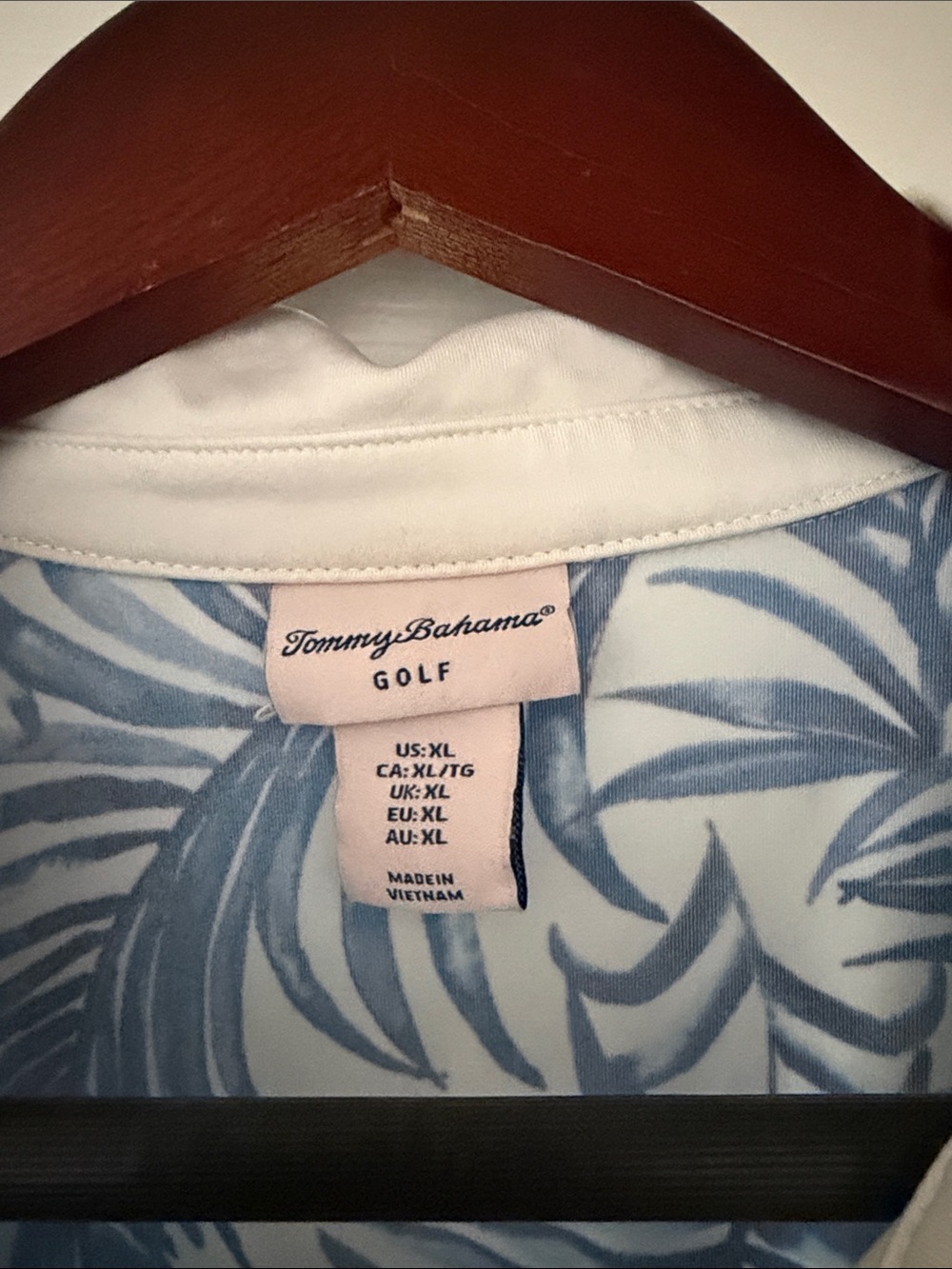 Tommy Bahama Sleeveless Blue Leaf Print Polo Golf Top - White Collar - Picture 3 of 5
